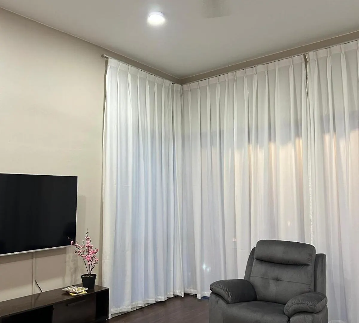 Loft With Pool Access, Same Floor As Swimming Pool Imago Mall 3R2B 1,320Sq Ft Euphoria Staycation Kota Kinabalu 0*,